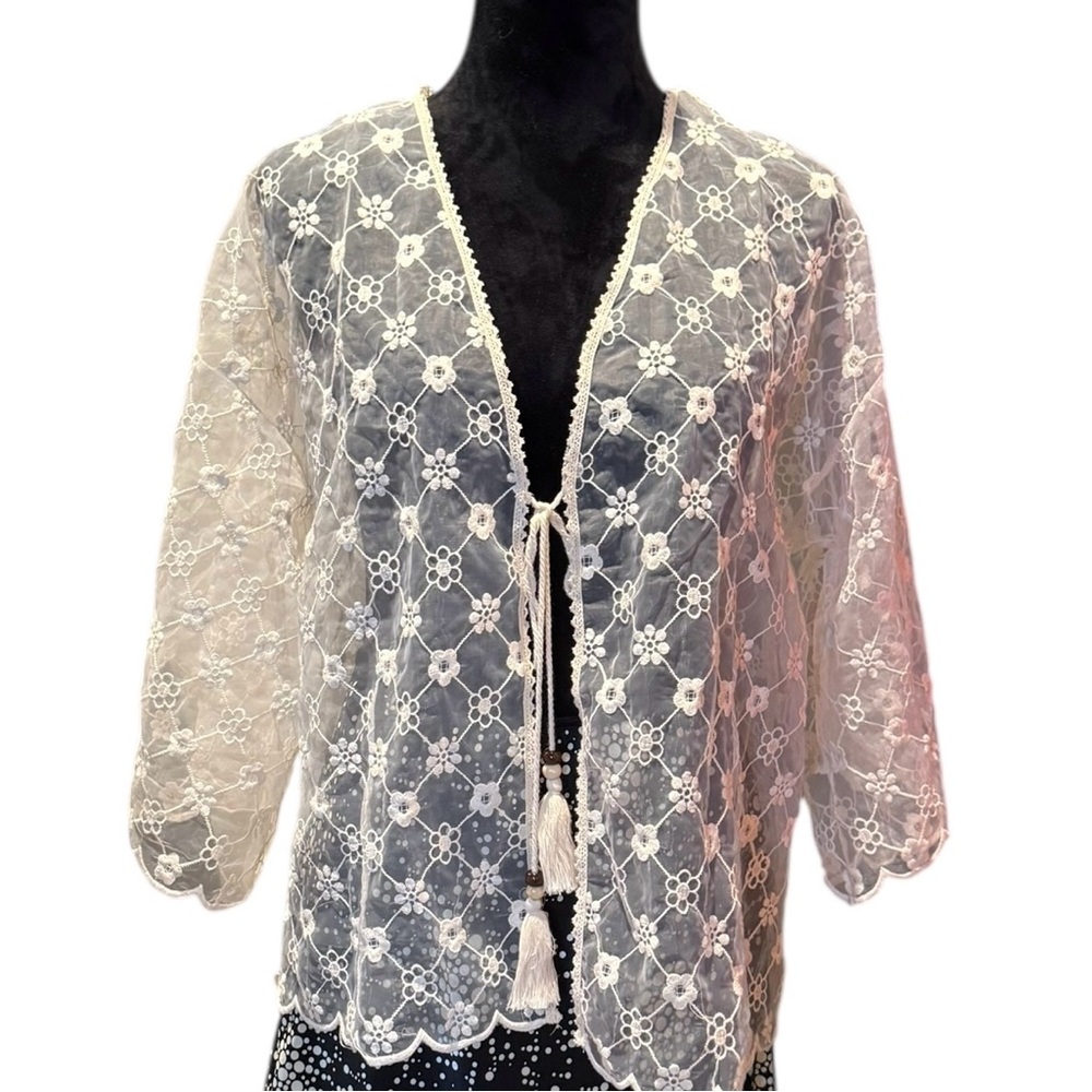Amber Skies Cream Lace Top Woman's Kimono Sheer Tie Front Blouse Size Large NWT